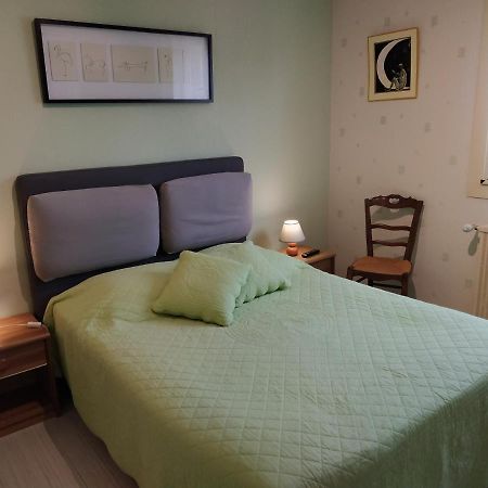 约泽克Bienvenue A La Fremigere住宿加早餐旅馆 外观 照片